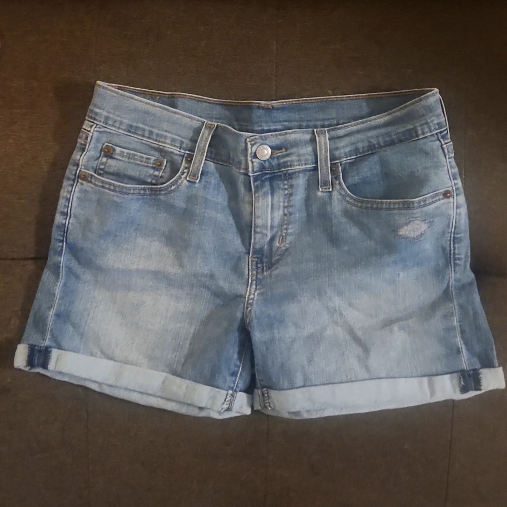 Levi's Women's Jean Short - size 28